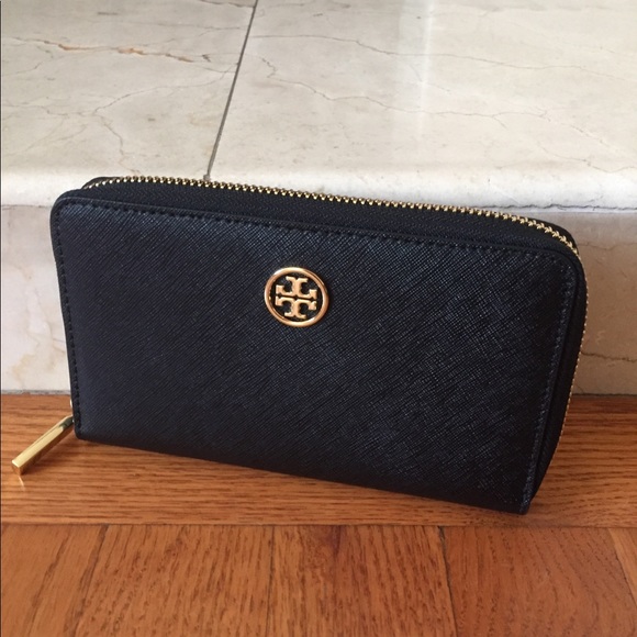 Tory Burch Handbags - New Tory Burch Wallet Black Leather Zip Around NWT